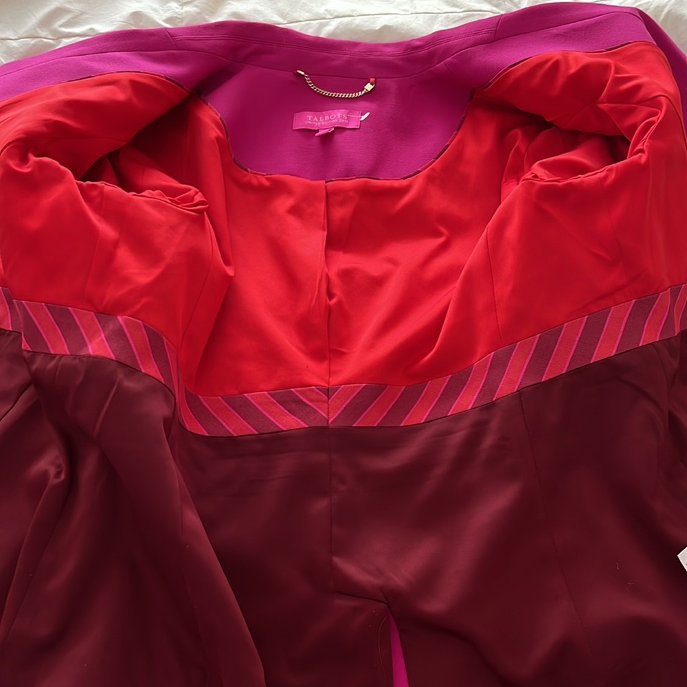 Talbots Limited Edition 2017 Vibrant Pink Wool Blazer w Gold Crest Buttons - Picture 6 of 16